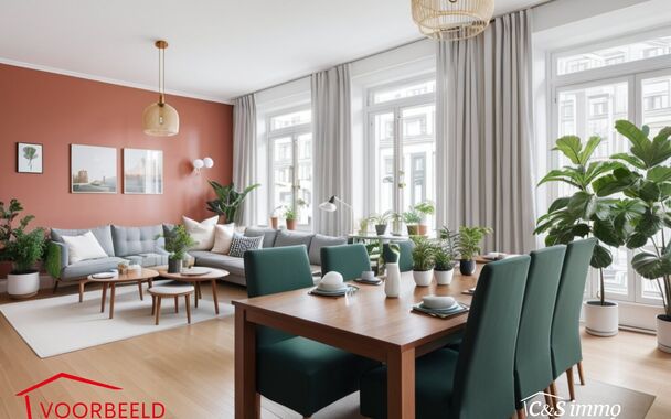 AANKOOP AAN 2% MOGELIJK
Op een boogscheut van het centrum van Antwerpen, hippe winkels, uitvalswegen & parken zoals Het Hof Van Leysen.️
De laatste veranderingen in de woning dateren van 2020 waarbij de ramen en stookolietank aangepakt werden. ️&zwj;
De