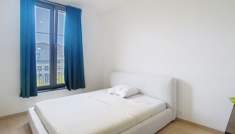 Dit recent appartement bevindt zich aan de Oude Leeuwenrui dichtbij het Eilandje. Hier is het heerlijk genieten van groen en bovendien winkels, restaurants en openbaar vervoer op wandelafstand. Dit tweeslaapkamerappartement van ca 70 m² bevindt zich op d