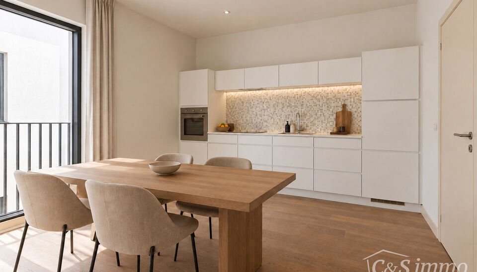 Ontdek dit knappe en lichtrijke duplexappartement in het hart van Sint-Andries, &eacute;&eacute;n van de meest geliefde buurten van Antwerpen. Gelegen in een rustige straat vlak achter de gezellige Sint-Andriesplaats, met leuke adresjes zoals Bar Pilon, Beestenbos en