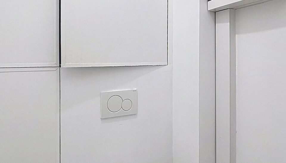 Dit volledig gerenoveerde gelijkvloerse appartement ligt op een gunstige locatie in Deurne, vlak bij groen &eacute;n de stad. De lichtrijke leefruimte sluit aan op de volledig uitgeruste open keuken en geeft via het grote schuifraam toegang tot de zonnige, west